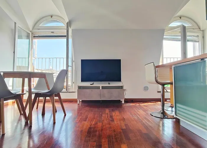 Appartement à 2 Chambres à Coucher